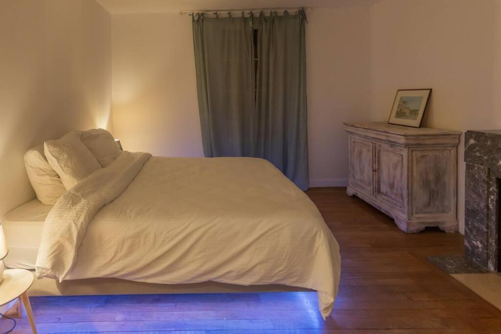 L'estagnole Pour 2 Personnes, Jacuzzi, Hammam